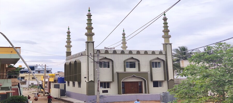 مسجد 570 متر مربع طابقين